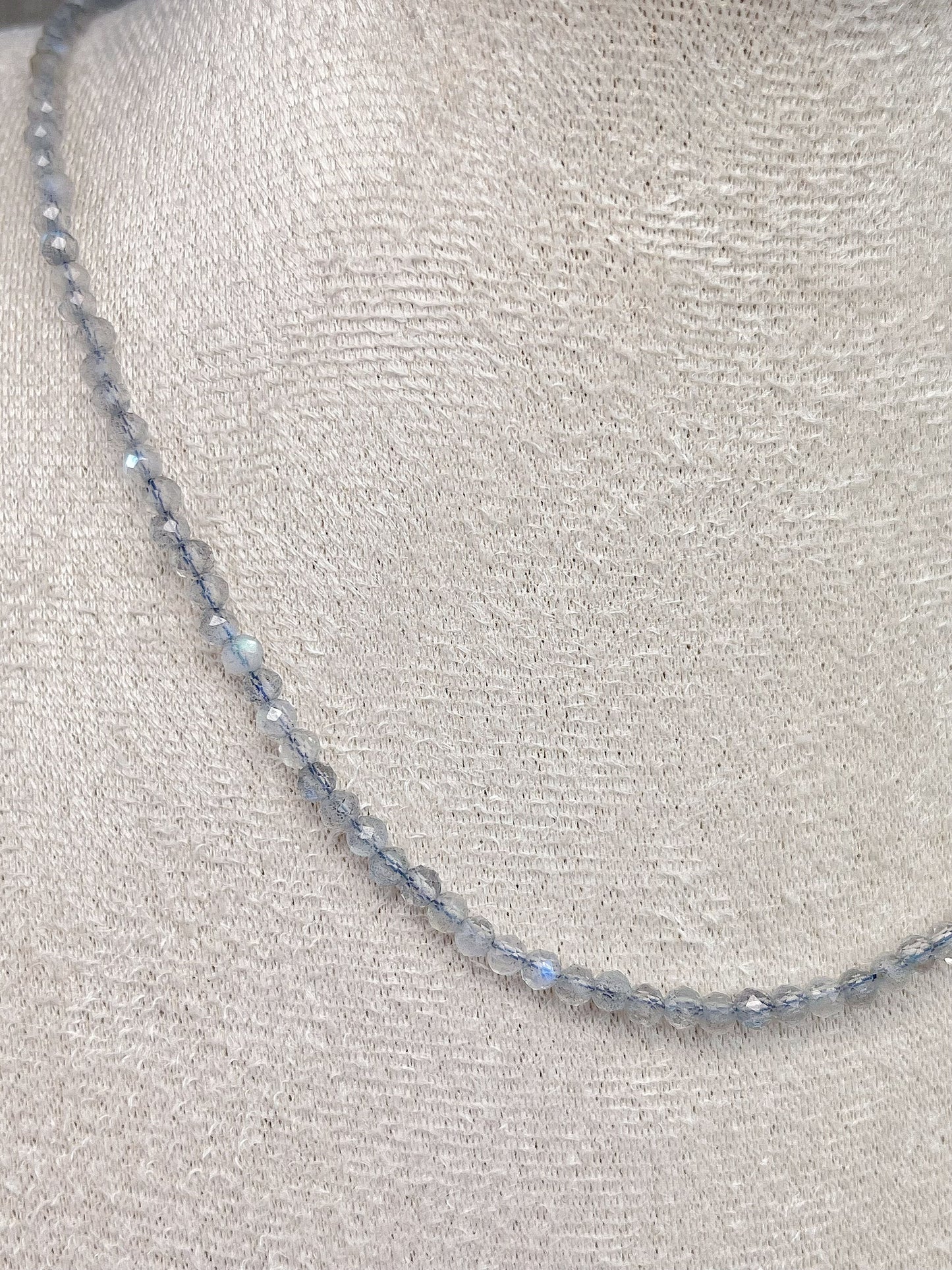 Labradoritt Halskjede