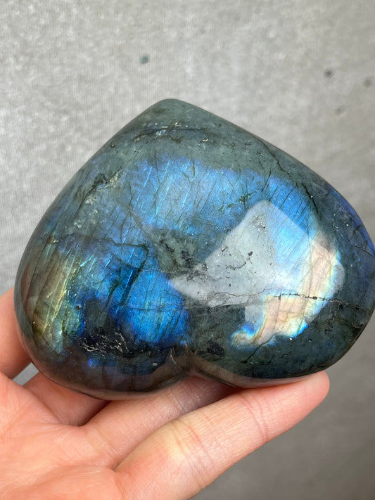 Labradoritt Hjerte 8.4cm
