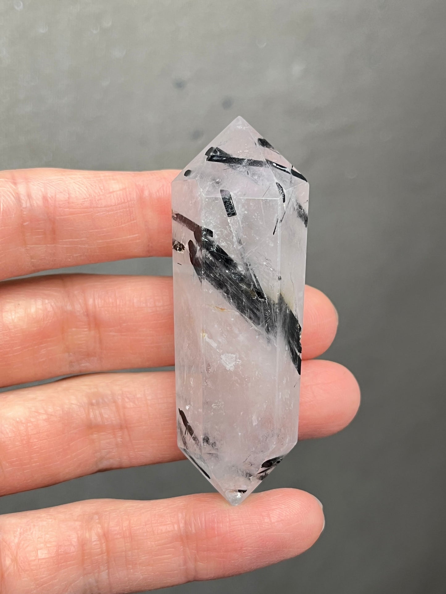 Turmalinkvarts polert dobbelt terminert