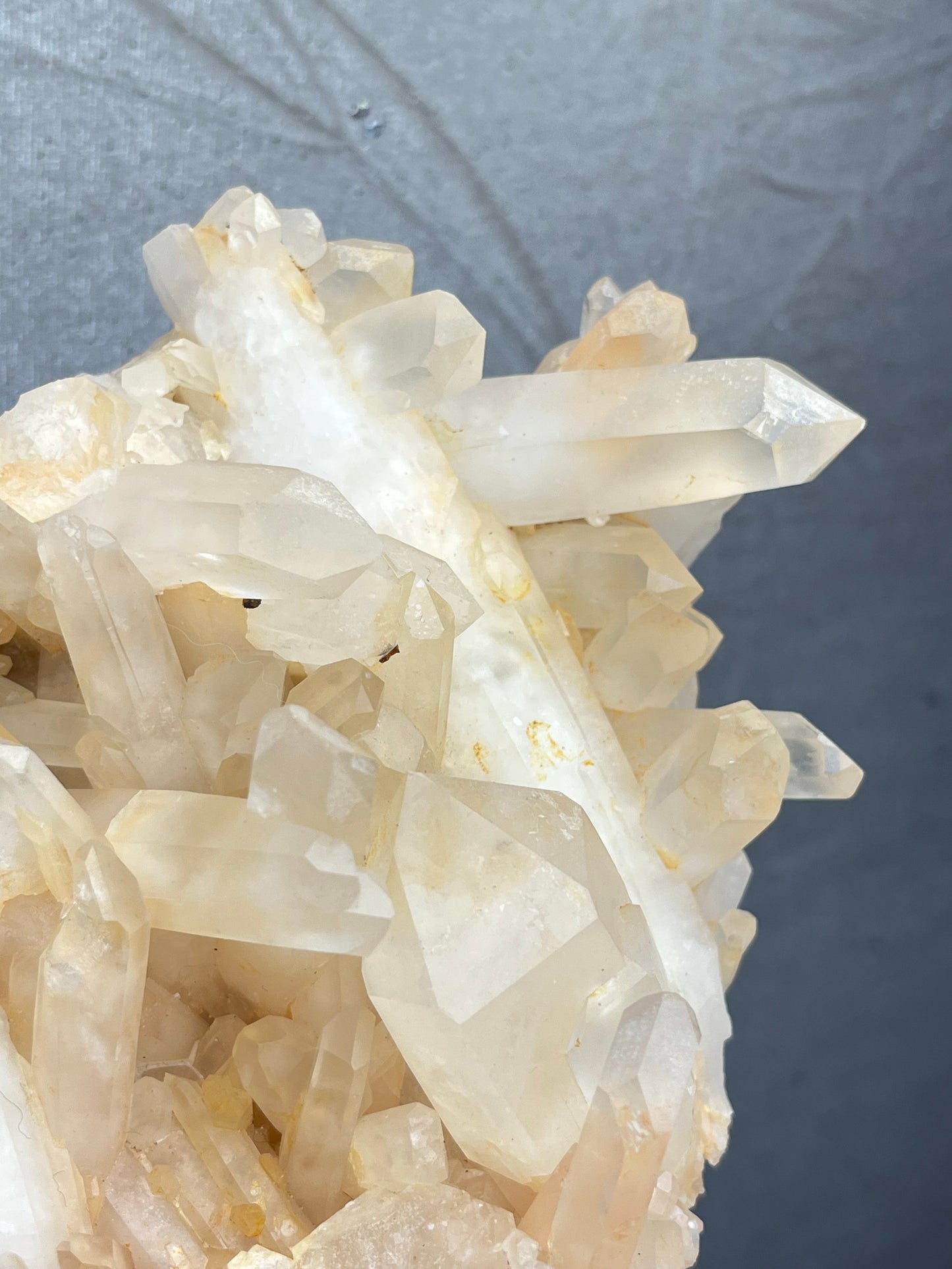 Kvarts gruppe med jernoksid, 1.1kg