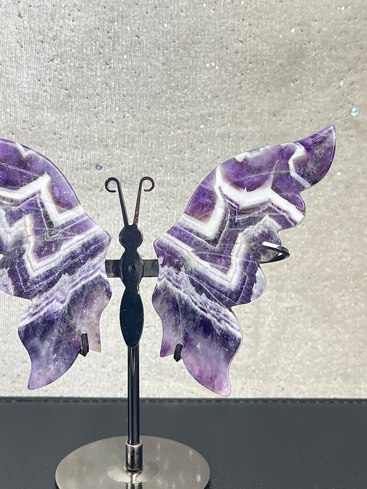 Bånd Ametyst Vinger (med stand)