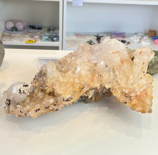 Kvarts gruppe med jernoksid XL, 3.2kg