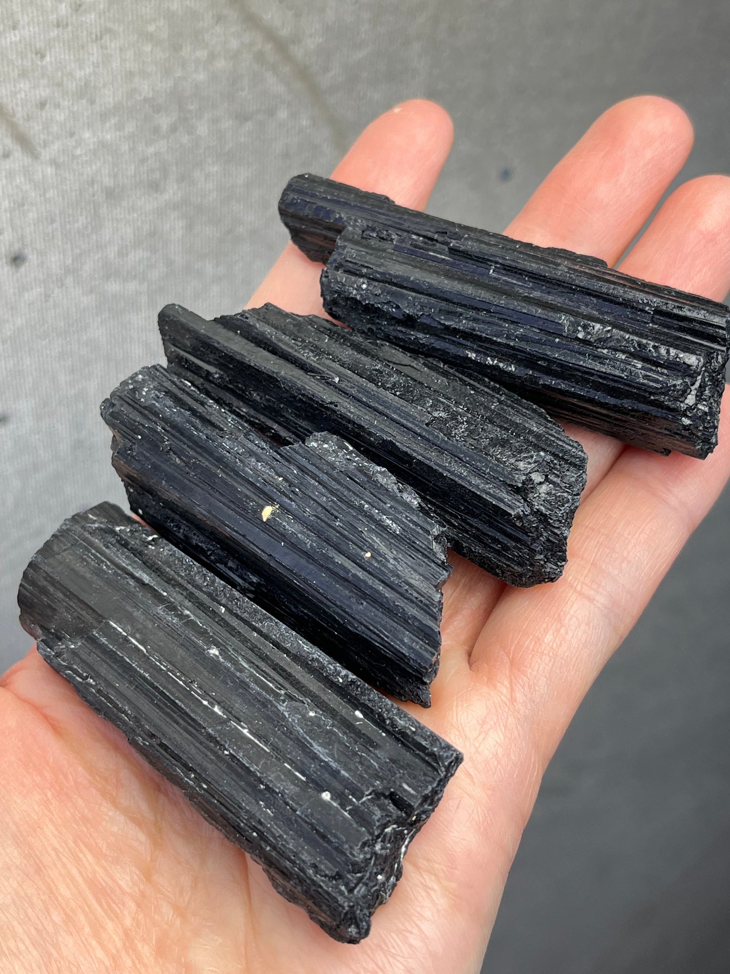 Svart Turmalin Rå 45-70mm