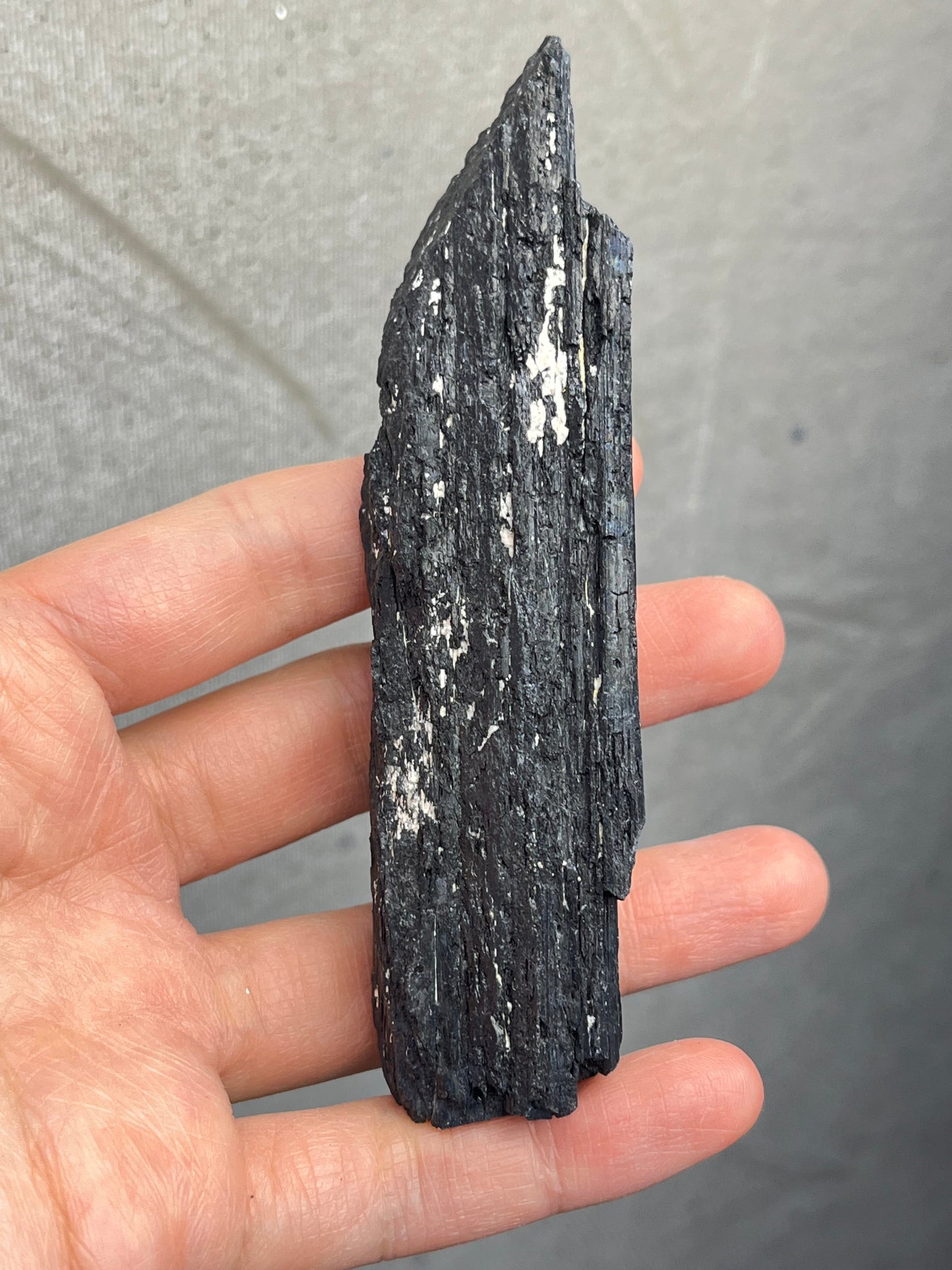 Svart Turmalin Rå 50-100g