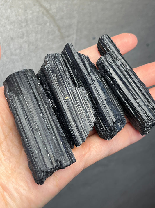 Svart Turmalin Rå 45-70mm