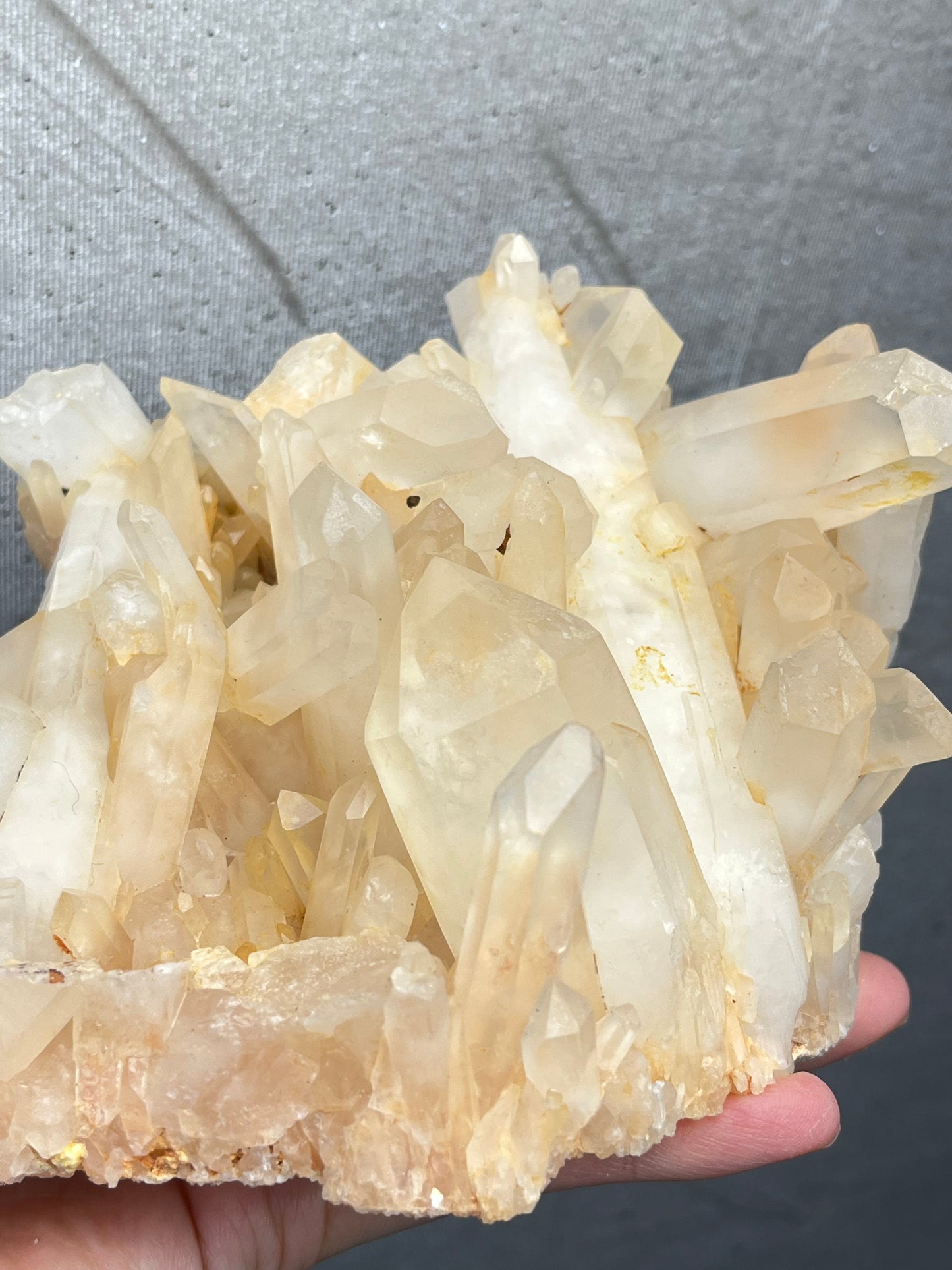 Kvarts gruppe med jernoksid, 1.1kg