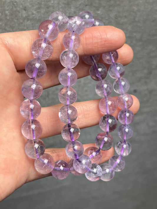 Lys Ametyst armbånd 9-10mm+