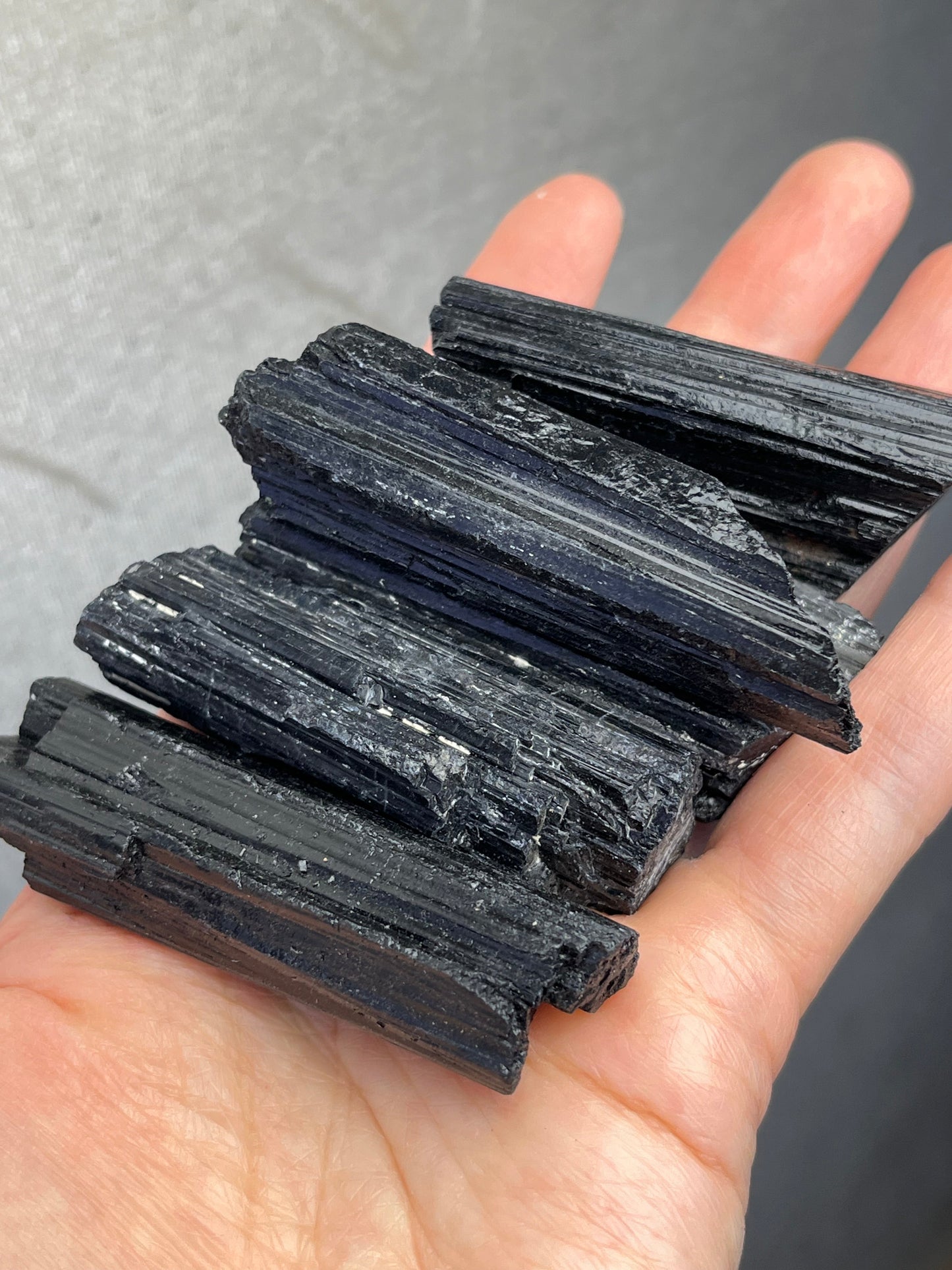 Svart Turmalin Rå 45-70mm