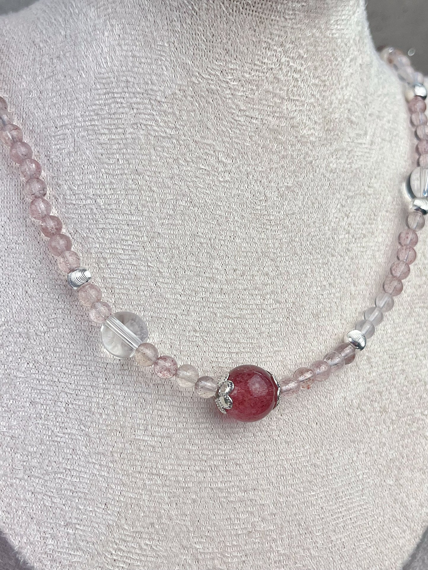 Jordbærkvarts og klar kvarts Halskjede/Armbånd