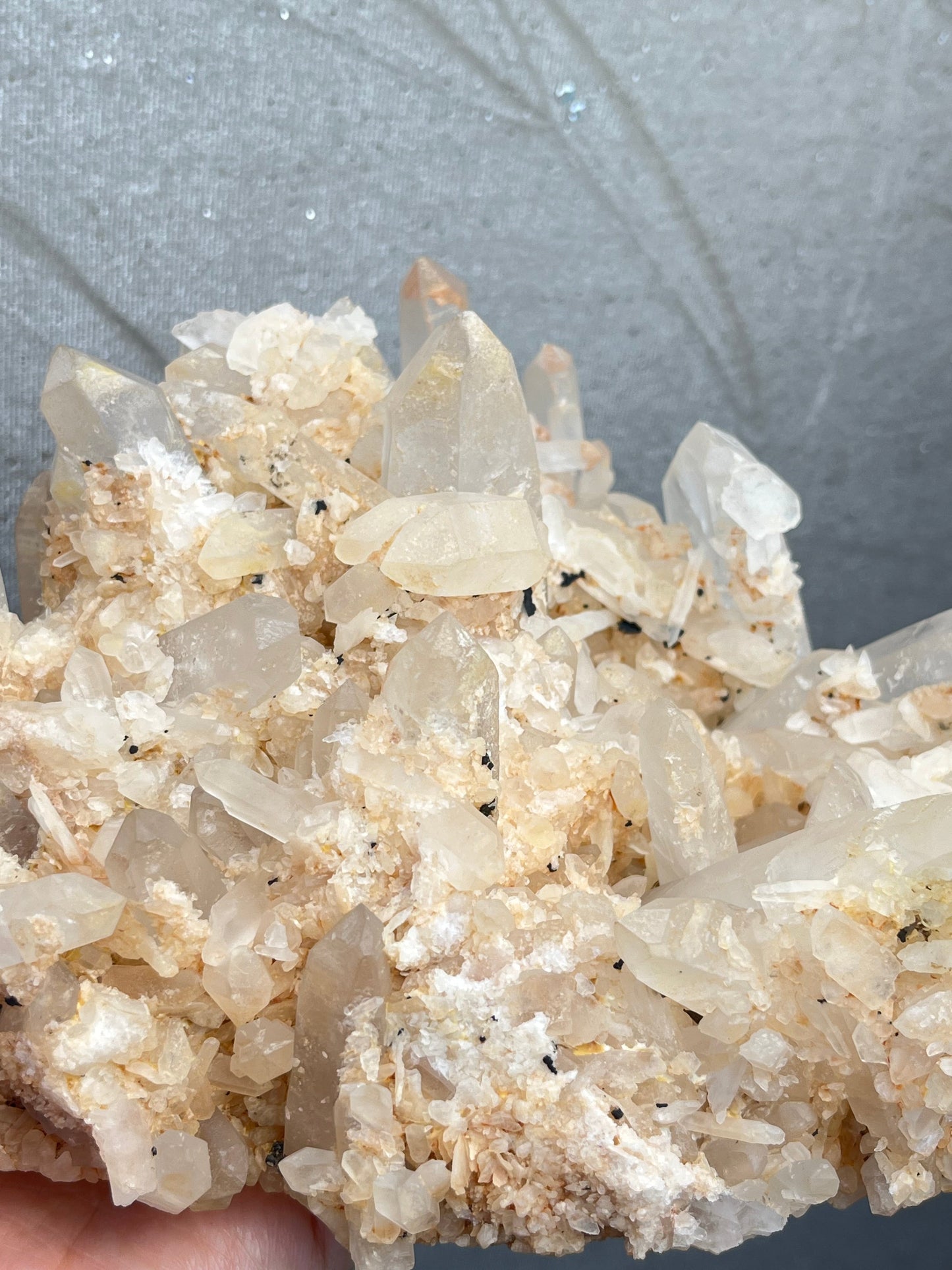 Kvarts gruppe med jernoksid, 1.3kg