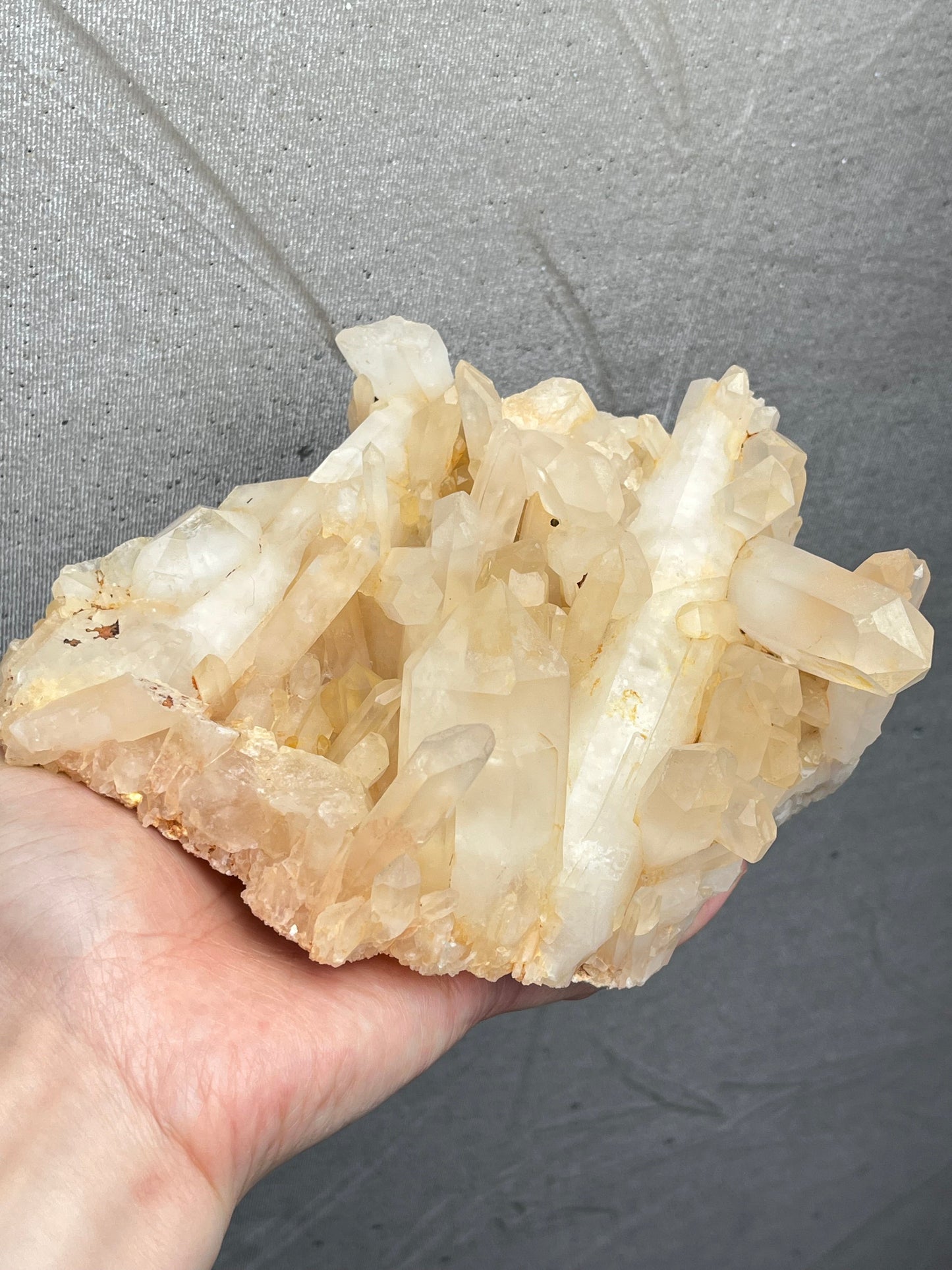 Kvarts gruppe med jernoksid, 1.1kg