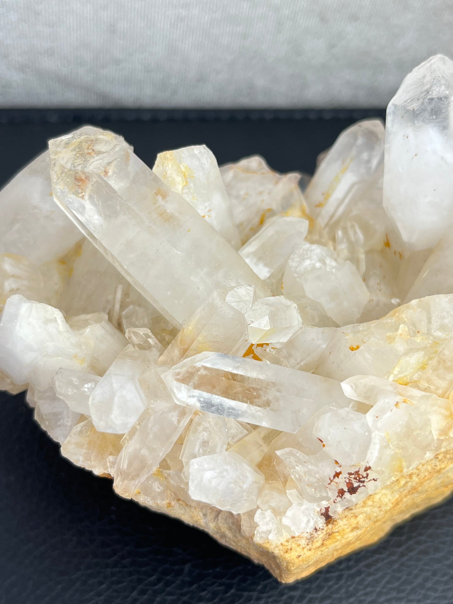 Kvarts gruppe med jernoksid