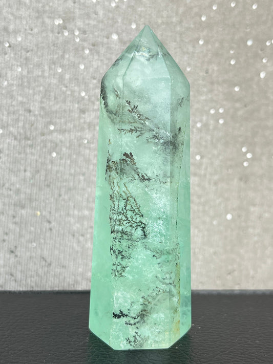 Dendritic Fluoritt tårn, God kvalitet