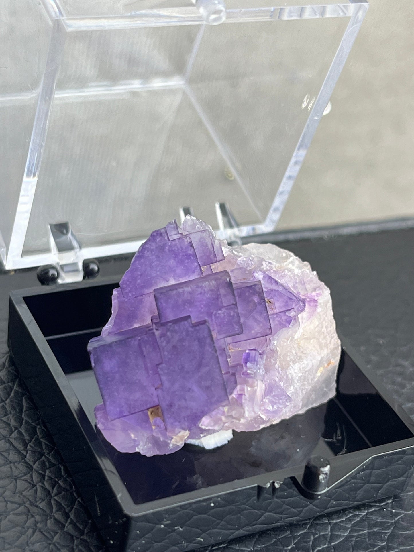 Lilla Fluoritt med boks, God kvalitet I